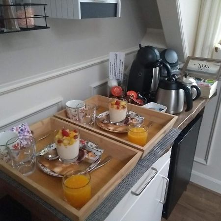 Bed & Breakfast Ons Nest Westwoud ภายนอก รูปภาพ