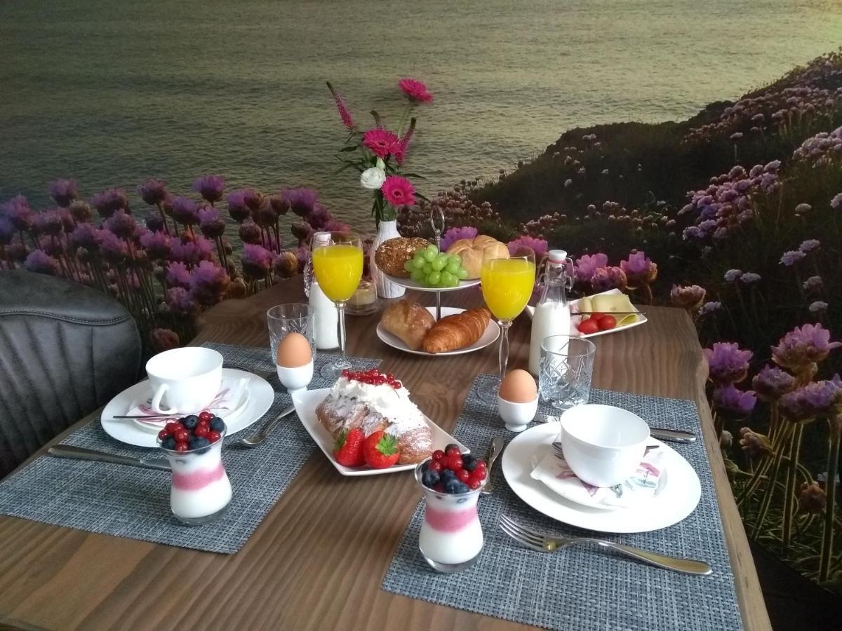 Bed & Breakfast Ons Nest Westwoud ภายนอก รูปภาพ